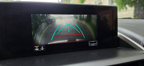 2020 Lexus, dovoz Kanada — foto 12 z 12