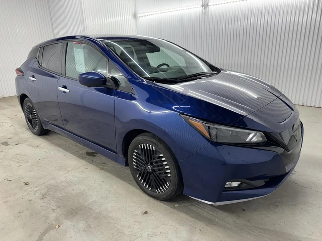 2024 Nissan Leaf SV PLUS camera, modrá, 49 790 km, dovoz Kanada — foto 5 z 5