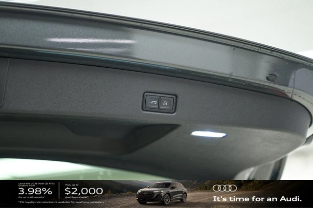 2026 Audi Q5 Technik, sivá, 8 km, dovoz Kanada — foto 11 z 20