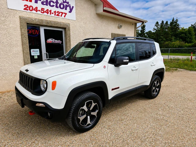 2019 Jeep Renegade Trailhawk | Navigation | Low KM, biela, 136 576 km, dovoz Kanada — foto 2 z 5