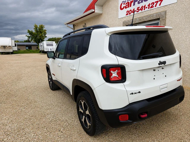 2019 Jeep Renegade Trailhawk | Navigation | Low KM, biela, 136 576 km, dovoz Kanada — foto 3 z 5