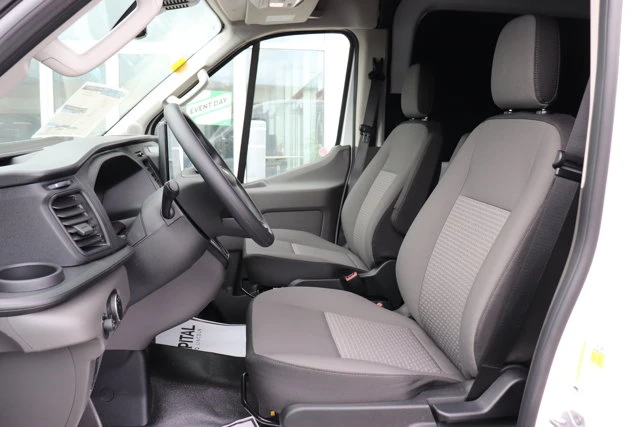 2026 Ford Transit Cargo Van, biela, 68 km, dovoz Kanada — foto 10 z 18