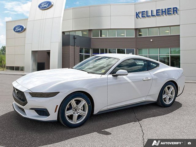 2026 Ford Mustang EcoBoost, biela, 49 km, dovoz Kanada — foto 1
