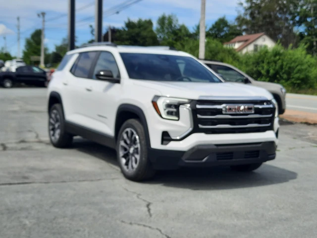 2027 GMC Terrain AWD Elevation, čierna, 6 km, dovoz Kanada — foto 4 z 20