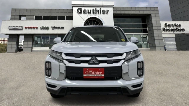 2024 Mitsubishi Rvr SE, biela, 60 603 km, dovoz Kanada — foto 1