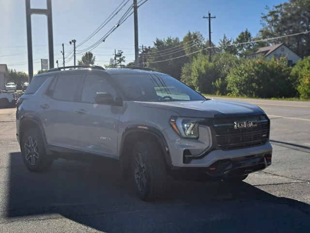 2027 GMC Terrain AWD AT4, sivá, 6 km, dovoz Kanada — foto 4 z 20
