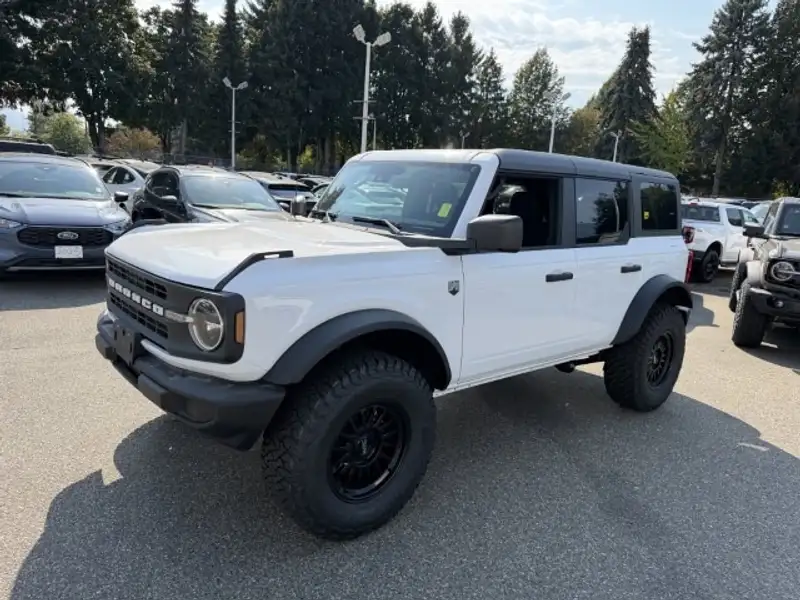 2026 Ford Bronco BIG BEND, biela, 0 km, dovoz Kanada — foto 1