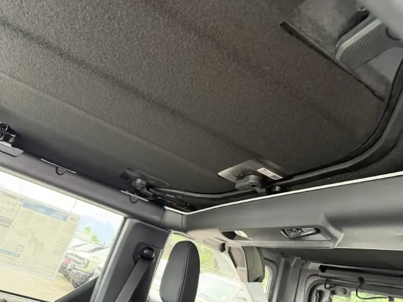 2026 Ford Bronco BIG BEND, biela, 0 km, dovoz Kanada — foto 10 z 12