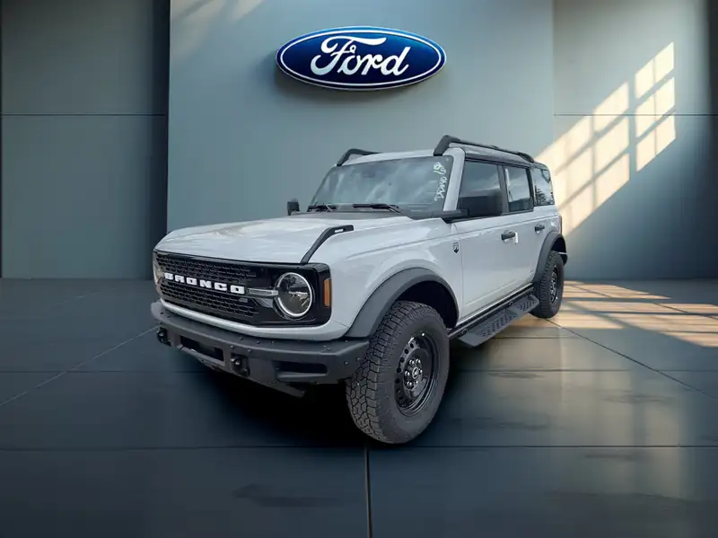 2026 Ford Bronco Big Bend, sivá, 0 km, dovoz Kanada — foto 1