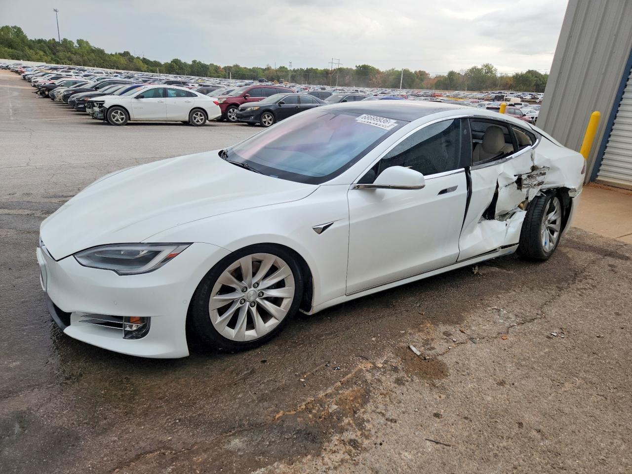 2017 Tesla MODEL S, biela, 104 951 km, dovoz USA — foto 1