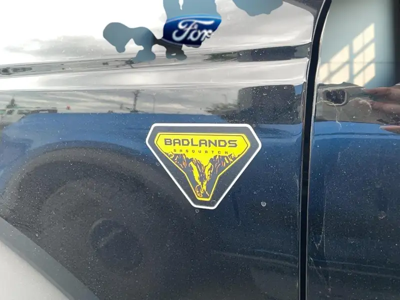 2026 Ford Bronco 4 Door, čierna, 0 km, dovoz Kanada — foto 7 z 12
