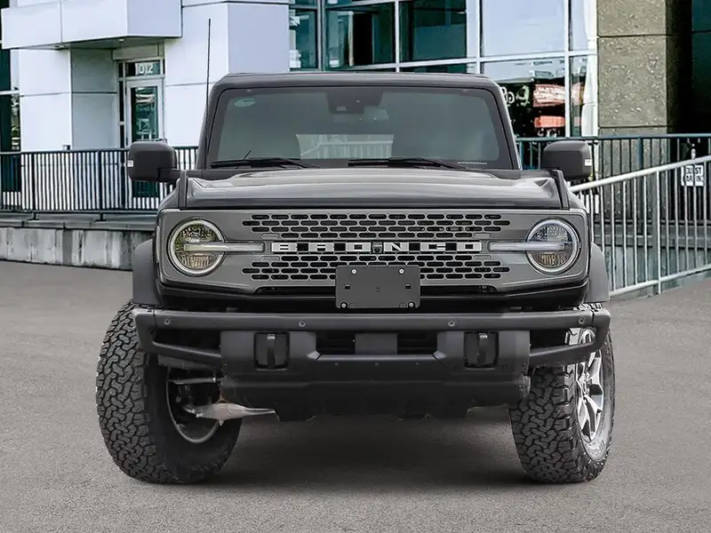 2026 Ford Bronco Badlands, čierna, 0 km, dovoz Kanada — foto 2 z 12