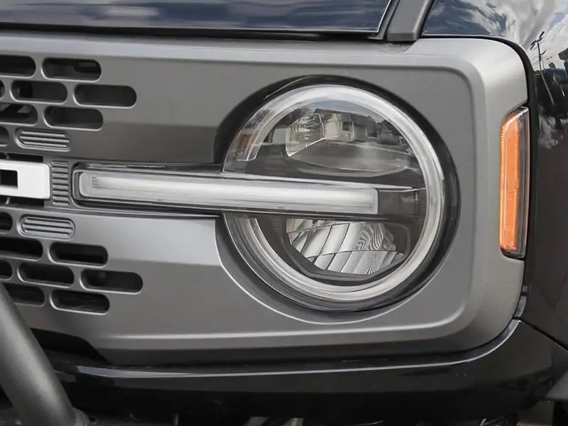 2026 Ford Bronco Badlands, čierna, 0 km, dovoz Kanada — foto 8 z 12