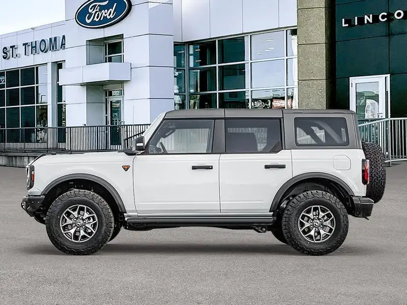 2026 Ford Bronco Badlands, biela, 0 km, dovoz Kanada — foto 3 z 12