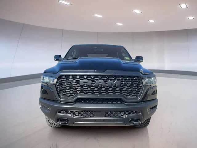 2027 RAM 1500 Rebel, čierna, 1 km, dovoz Kanada — foto 2 z 5