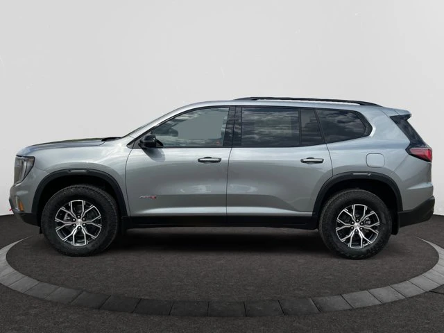 2027 GMC Acadia AT4 AWD, sivá, 8 km, dovoz Kanada — foto 2 z 20