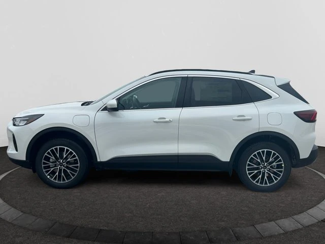 2026 Ford Escape PHEV, biela, 3 km, dovoz Kanada — foto 2 z 20