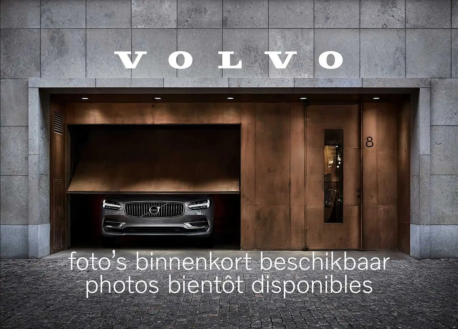 2026 Volvo EX30, čierna, 1 890 km, Belgicko — foto 1