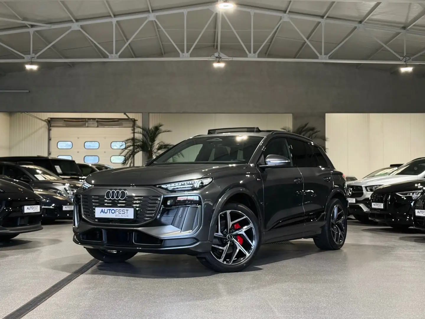 2026 Audi Q6 e-tron, 10 km, Belgicko — foto 1