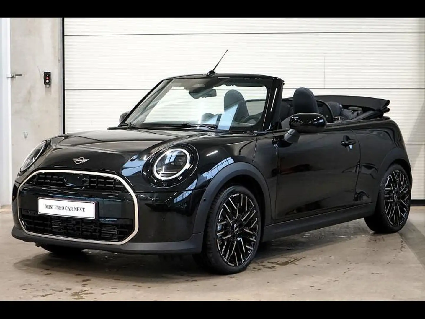 2026 MINI Cooper Cabrio, 4 050 km, Belgicko — foto 1