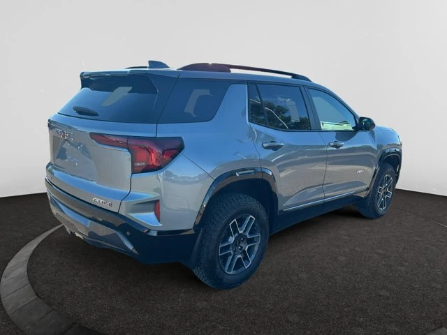 2027 GMC Terrain AWD AT4, sivá, 5 km, dovoz Kanada — foto 5 z 20