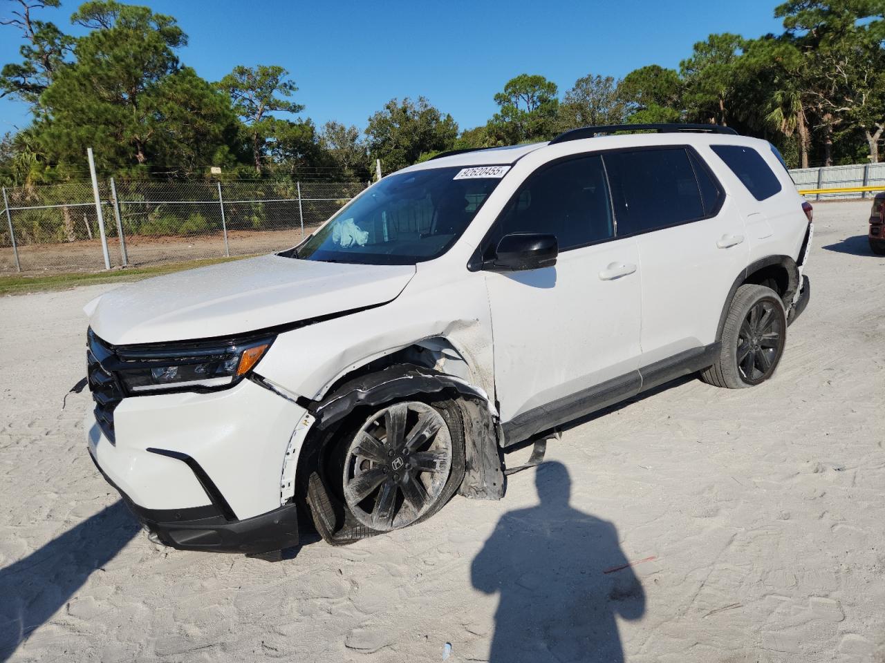 2025 Honda PILOT BLACK, biela, 9 680 km, dovoz USA — foto 1