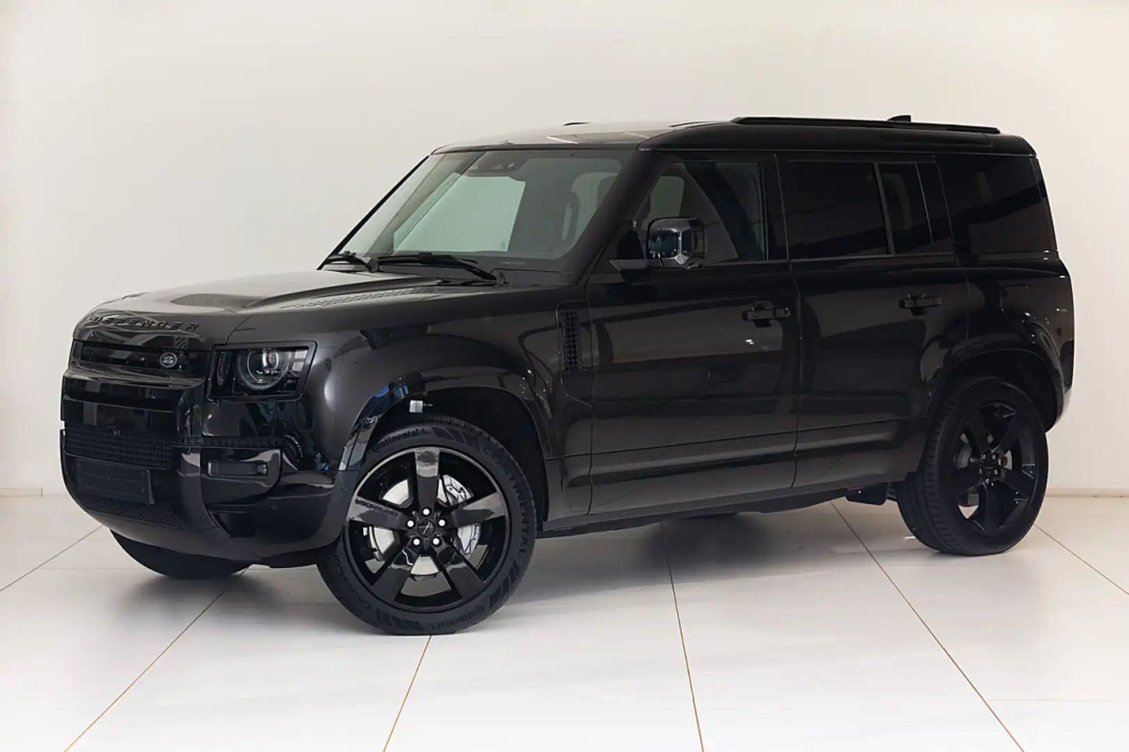 2026 Land Rover Defender, 1 550 km, Rakúsko — foto 1