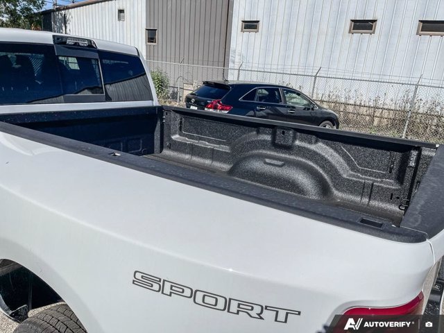 2027 RAM 3500 Big Horn, sivá, 1 km, dovoz Kanada — foto 13 z 20