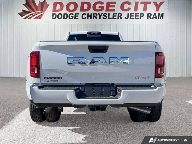 2027 RAM 3500 Big Horn, čierna, 1 km, dovoz Kanada — foto 5 z 20