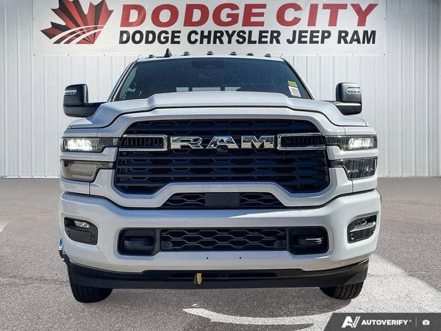 2027 RAM 3500 Big Horn, biela, 29 km, dovoz Kanada — foto 8 z 20