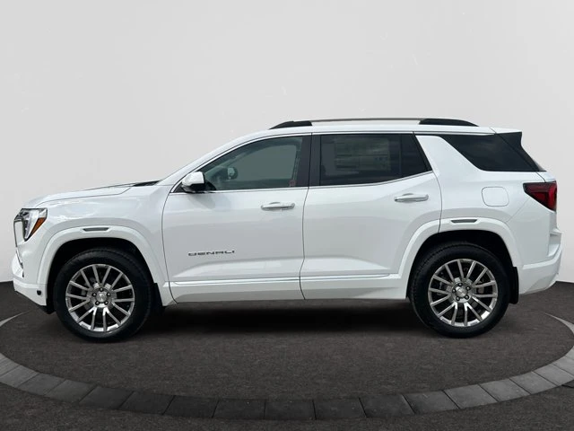 2027 GMC Terrain AWD Denali, biela, 6 km, dovoz Kanada — foto 2 z 20