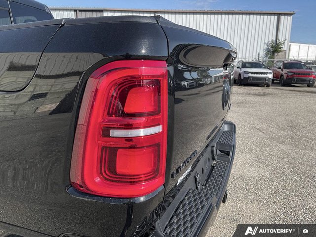2027 RAM 1500 Limited, čierna, 1 km, dovoz Kanada — foto 10 z 20