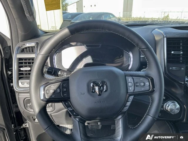 2027 RAM 1500 Limited, čierna, 1 km, dovoz Kanada — foto 13 z 20