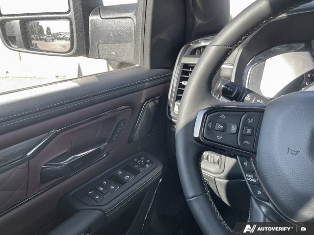 2027 RAM 1500 Limited, čierna, 1 km, dovoz Kanada — foto 16 z 20
