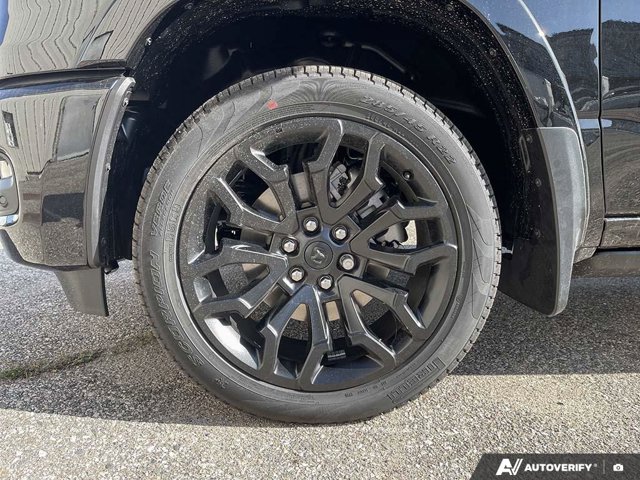 2027 RAM 1500 Limited, čierna, 1 km, dovoz Kanada — foto 8 z 20