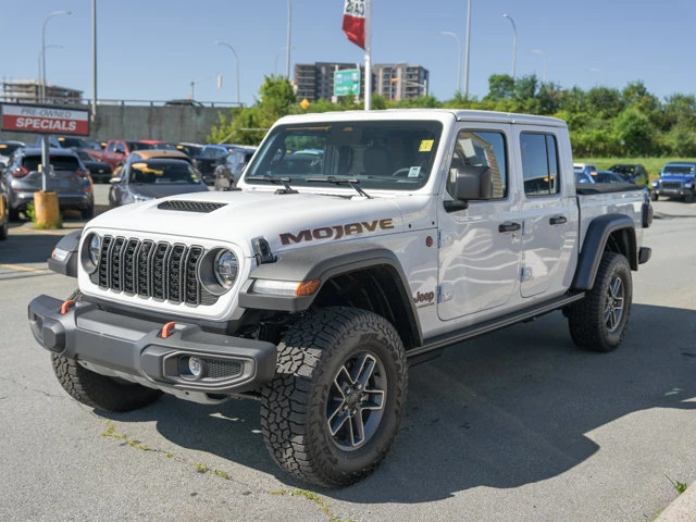 2026 Jeep Gladiator Mojave, biela, 20 km, dovoz Kanada — foto 3 z 16