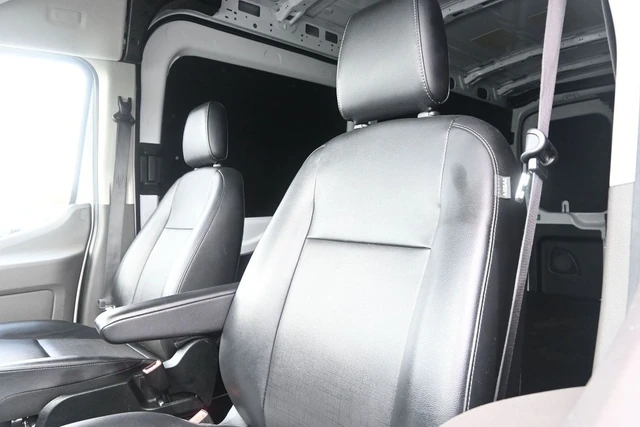 2025 Ford Transit AWD MEDIUM ROOF, biela, 22 367 km, dovoz Kanada — foto 4 z 20