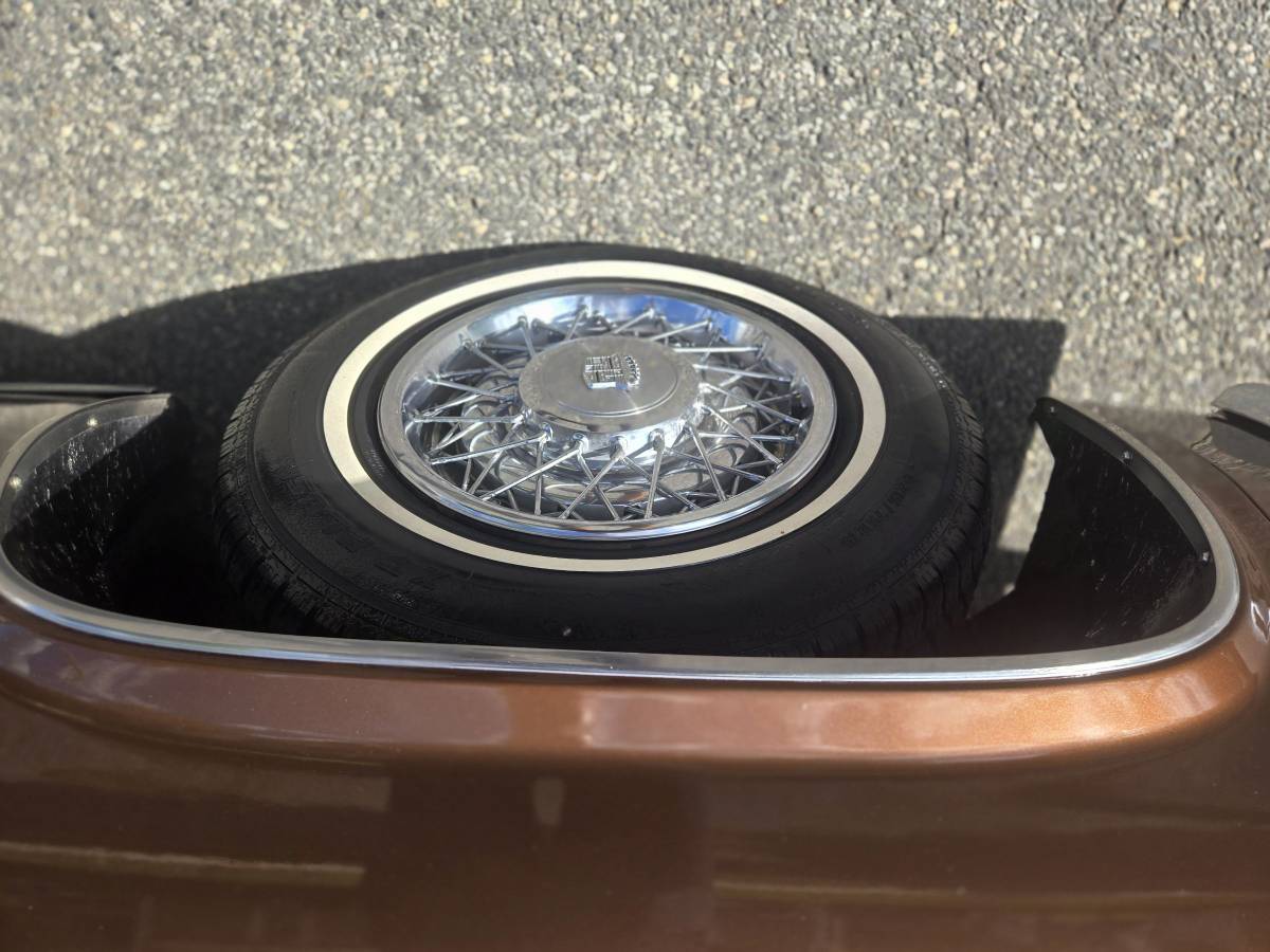 Cadillac, dovoz USA — foto 9 z 12