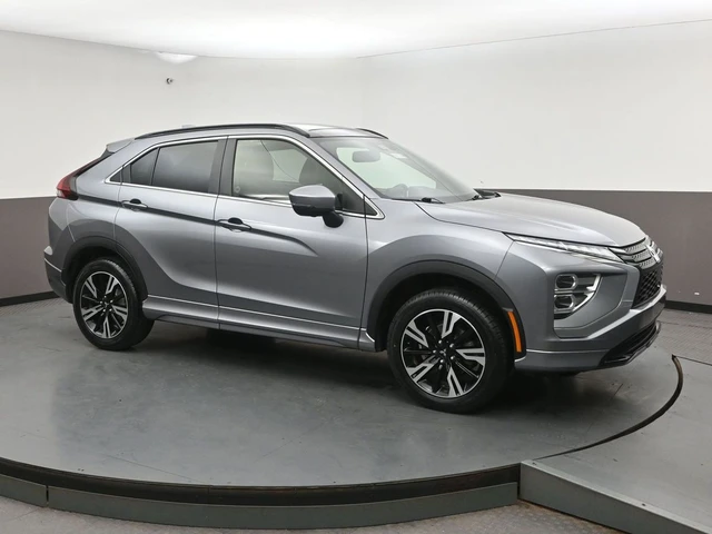 2024 Mitsubishi Eclipse Cross GT S-AWC, sivá, 28 088 km, dovoz Kanada — foto 1