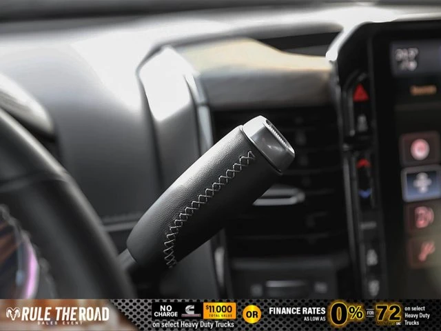 2026 RAM 3500 Limited, čierna, 12 km, dovoz Kanada — foto 16 z 20