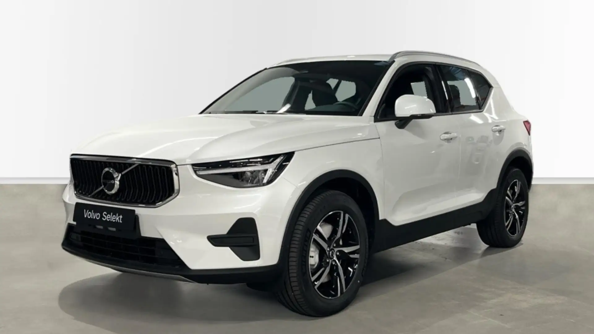 2026 Volvo XC40, 8 km, Španielsko — foto 1