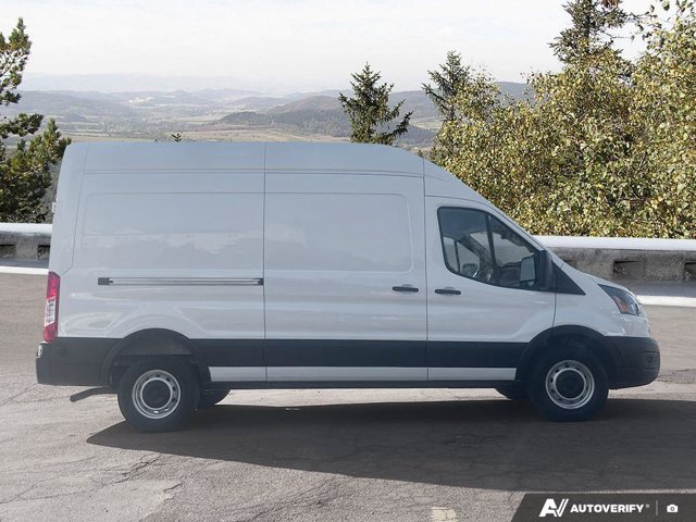 2025 Ford Transit Cargo Van, biela, 30 762 km, dovoz Kanada — foto 7 z 20