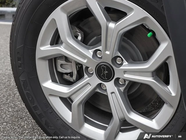 2026 Jeep Compass North, biela, 5 km, dovoz Kanada — foto 9 z 20