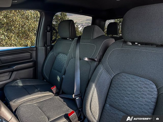 2027 RAM 1500 Tungsten, biela, 5 km, dovoz Kanada — foto 16 z 20
