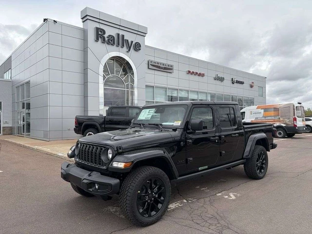2026 Jeep Gladiator NightHawk! 0% FINANCING!, 4 177 km, dovoz Kanada — foto 1 z 9 2026 Jeep Gladiator NightHawk! 0% FINANCING!, 4 177 km, dovoz Kanada — foto 1 z 9