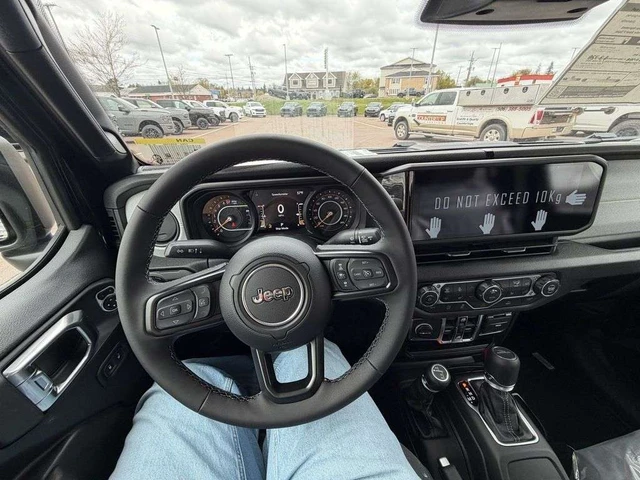 2026 Jeep Gladiator NightHawk! 0% FINANCING!, 4 177 km, dovoz Kanada — foto 8 z 9