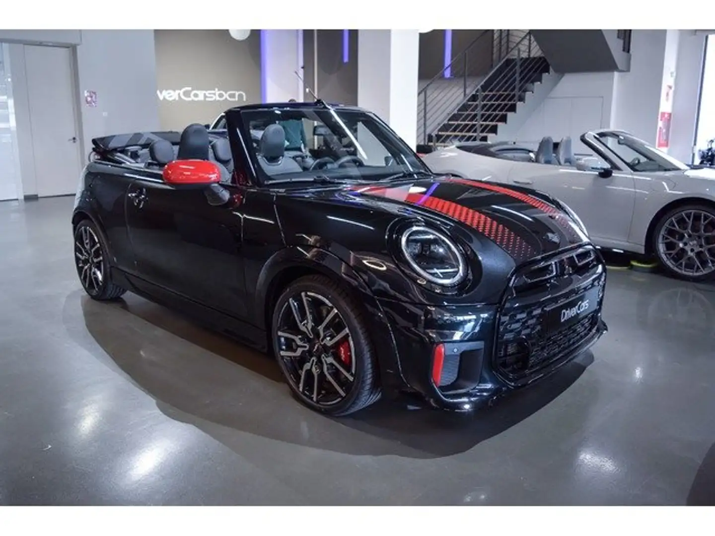 2026 MINI Cooper Cabrio, 4 000 km, Španielsko — foto 1