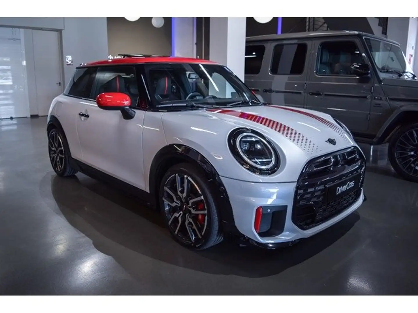 2026 MINI Cooper, 3 900 km, Španielsko — foto 1