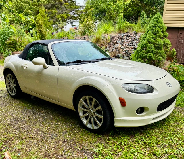 2007 Mazda Mx5Miata, biela, 161 000 km, dovoz Kanada — foto 1