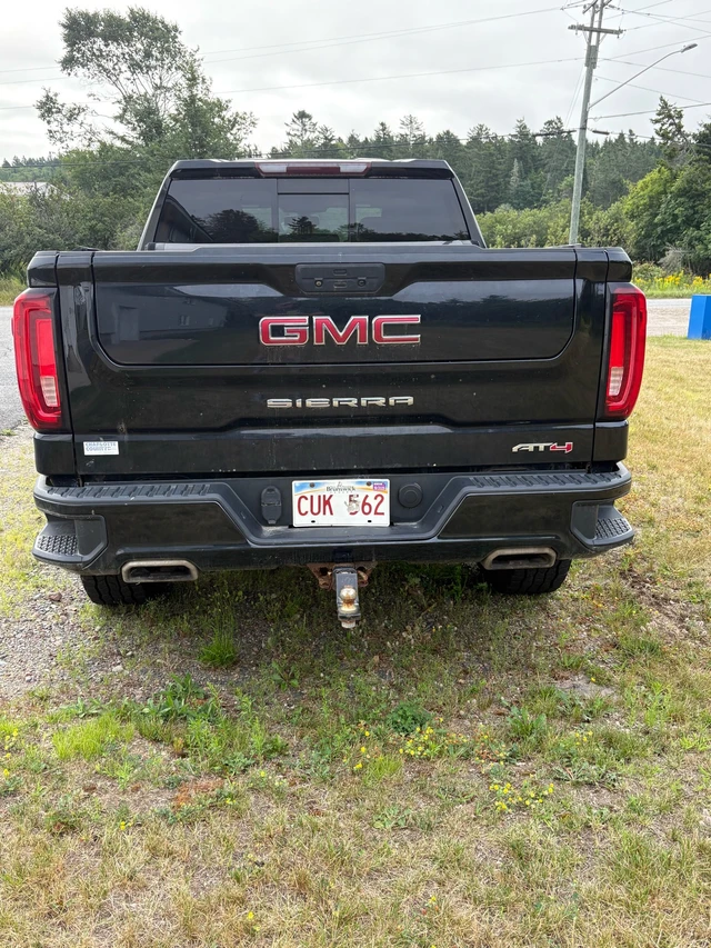 2019 GMC Ck1500, 175 370 km, dovoz Kanada — foto 4 z 5
